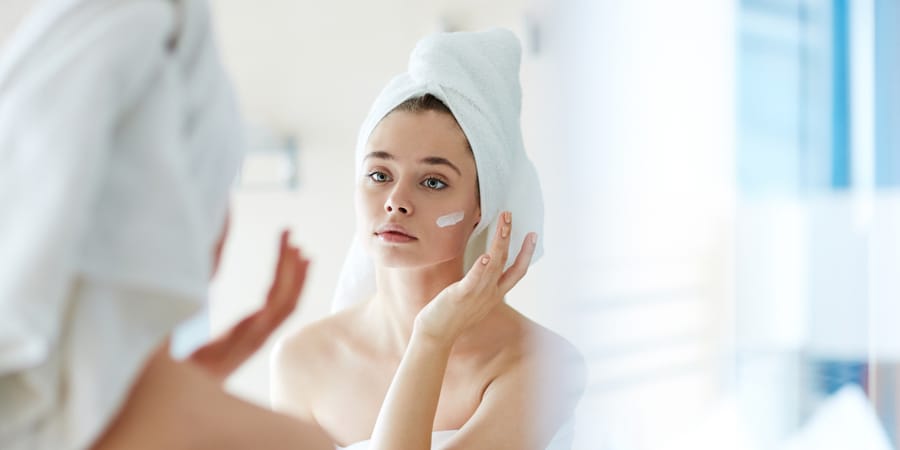How to Apply Your Skincare Products in the Right Order - Clartici
